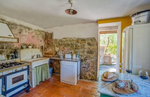 Santa Vittoria in Matenano Villa | Villa with pool in the National Park, 6 bedrooms, 16 people, 7 bathrooms