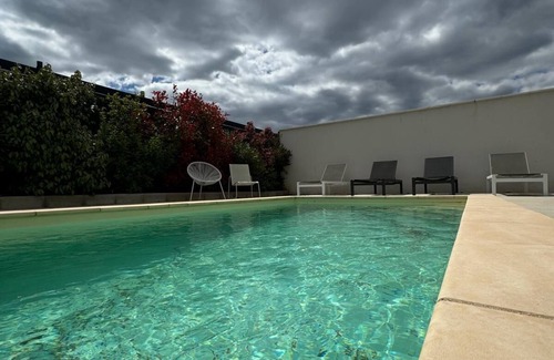 Joyeuse Villa | Villa à Joyeuse - Ardèche- au Calme Avec Piscine et Jacuzzi Privé