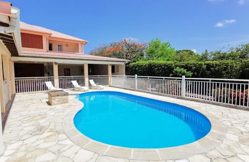 Sainte-Anne Villa | Villa à Sainte Anne M041C 8 personnes 3 chambres avec piscine