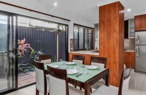 Hastings Point House | Villa 1 at Hastings Point - Modern 3-Bedroom Retreat with Heated Spa, Near Beach & Creek