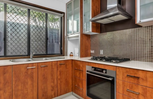 Hastings Point House | Villa 1 at Hastings Point - Modern 3-Bedroom Retreat with Heated Spa, Near Beach & Creek
