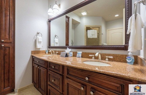 Branson House | Villa 120