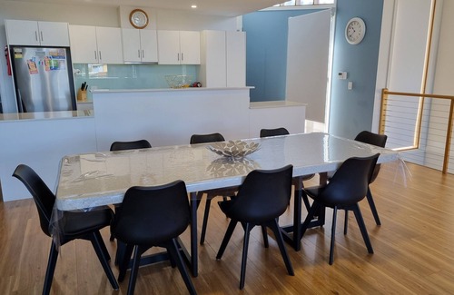 Normanville Villa | Villa 18 South Shores Resort, Normanville - Impressive Beach Villa with FOXTEL