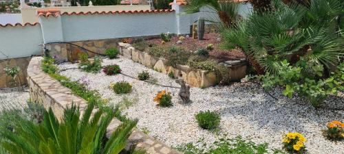 La Canuta Villa | Villa 200 meters from the beach