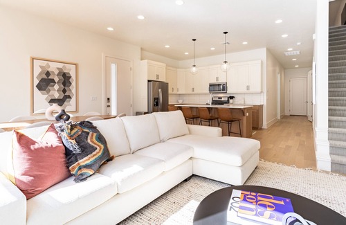 Bloomington House | Villa #28 at Bloomington Country Club