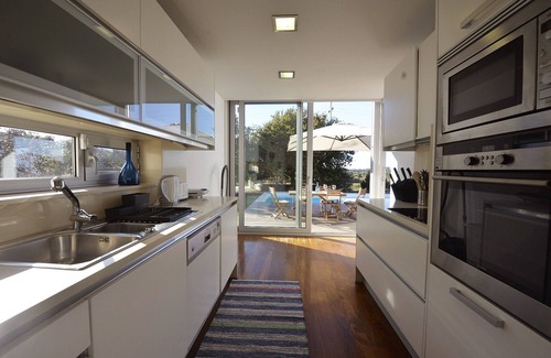 Caminha Villa | Villa 299 Modern Holiday Villa near Moledo Beach