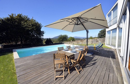 Caminha Villa | Villa 299 Modern Holiday Villa near Moledo Beach