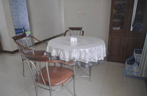 Lembang Villa | Villa ∙ 3 bedrooms ∙ 17 guests
