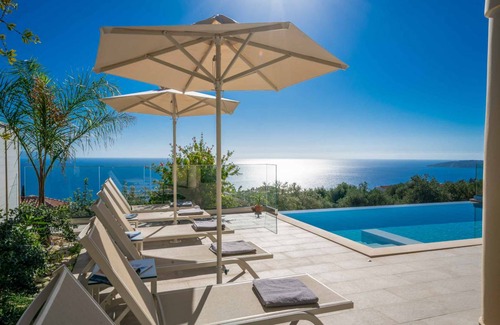 Vlachata Villa | Villa ∙ 3 bedrooms ∙ 6 guests