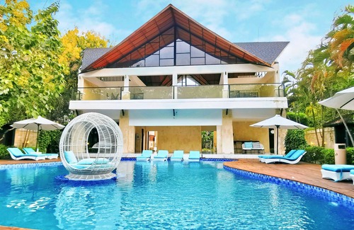 Central Seminyak Villa | Villa 3 BR Central Seminyak mins to Beach