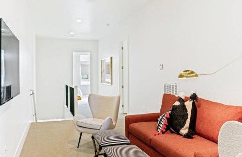 Bloomington House | Villa 30 - 4 bedroom townhome pool and hot tub