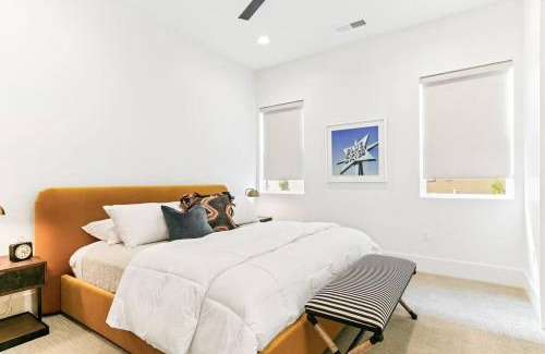 Bloomington House | Villa 30 - 4 bedroom townhome pool and hot tub