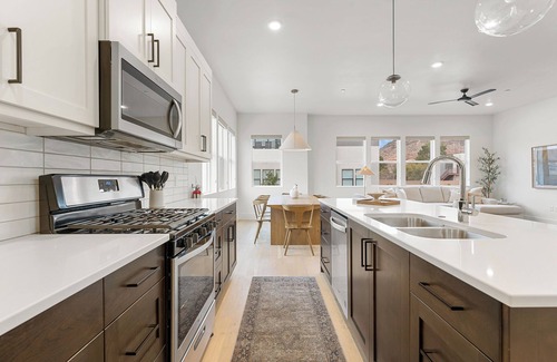 Bloomington Condo | Villa #33 at Bloomington Country Club: Pool, Golf, Restaurant