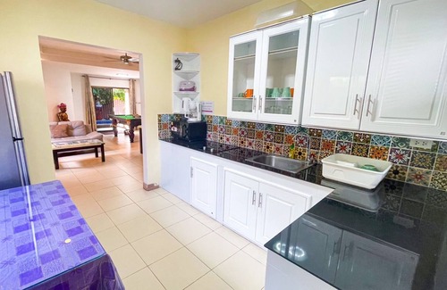 South Pattaya Villa | Villa 4 bedrooms with private pool 5 minutes Walking Street and beaches