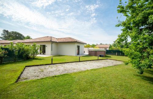 Messanges Villa | Villa 5 étoiles avec piscine en quartier calme à 5mn de l'océan