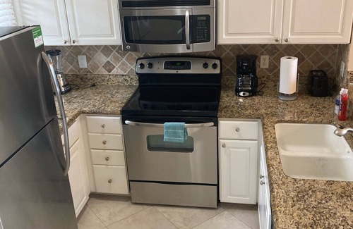 Marathon House | Villa 5053 on Duck Key BOAT SLIP available