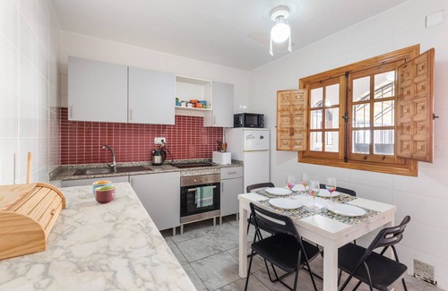 Puerto de Mazarron Apartment | Villa '53 Luz Bahia' with Shared Pool, Garden and Wi-Fi