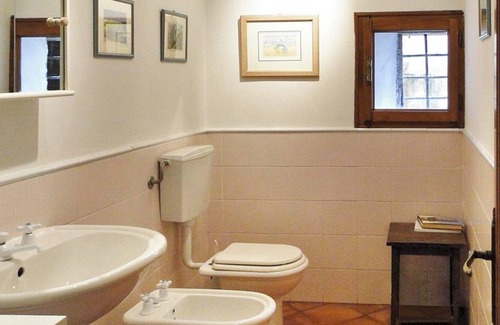 Fosciandora Villa | Villa, 6 bedrooms, private pool, amazing views, walk to restaurant/bar/shop WIFI