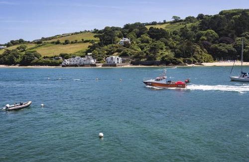 Salcombe House | Villa 8, Estura