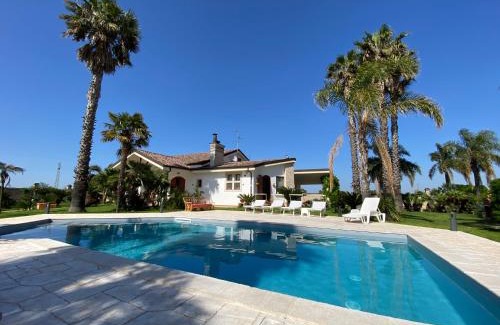 Veglie House | VILLA ADA pool residence