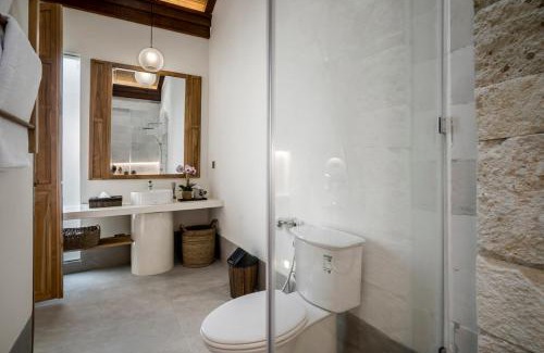 Kerobokan Villa | Villa Advaya by Maheswara