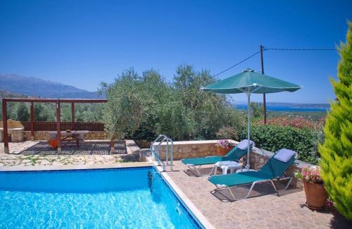 Kokkinon Khorion Villa | Villa Afrati Sea Views Pool AC