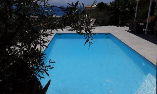 Pondi Villa | Villa Agrielia