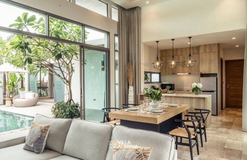 Bang Tao Villa | VILLA ALANNA Phuket