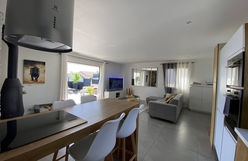 Boucoiran-et-Nozieres Villa | Villa Albfeira