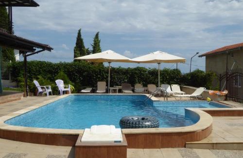 Osenovo Villa | Villa Albena Bay View