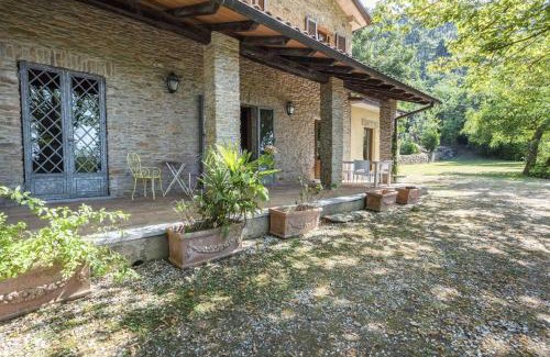 Strettoia Villa | Villa Alexandra by MMega