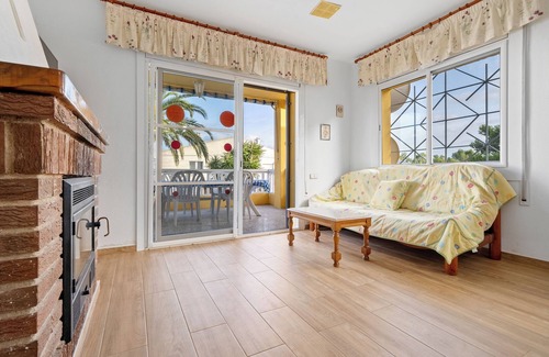 L'Ampolla Villa | 'Villa Amador' with Sea View, Pool & Wi-Fi