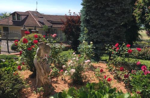 Novello Apartment | Villa Anselma