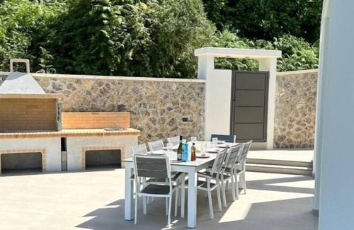 Danilia Villa | Villa Antonis