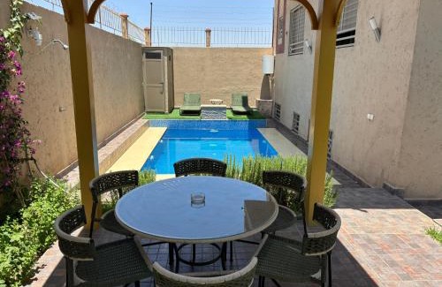 Tamansourt Apartment | Villa-Appart Sara, superbe jardin & piscine privée