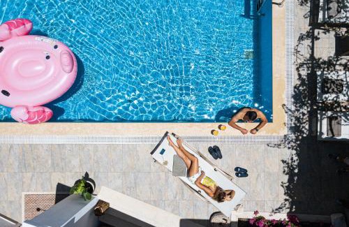 Kare Villa | Villa Aprinia