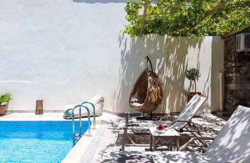 Kare Villa | Villa Aprinia