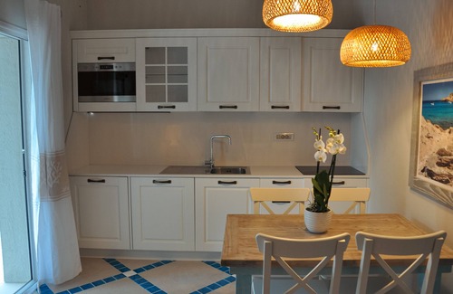 Porto Pino Apartment | Villa Aquamarina Pintadera Blue