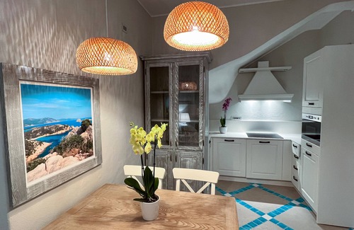 Porto Pino Apartment | Villa Aquamarina Red Pavoncella