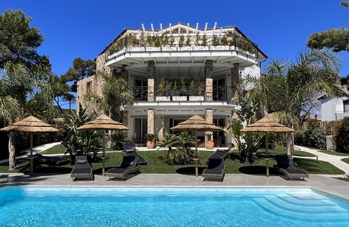 Porto Pino Apartment | Villa Aquamarina Red Pavoncella