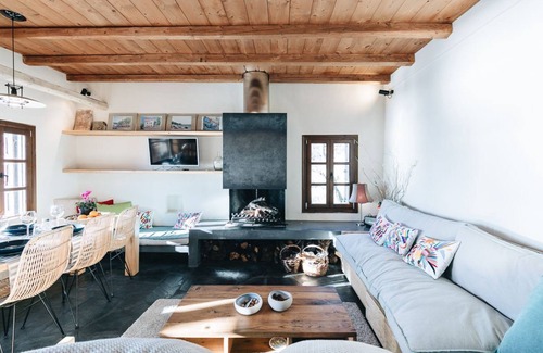 Agios Vlassios Villa | Villa Artemida - Three Bedroom Villa, Sleeps 8