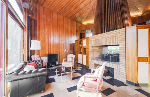 Vif Villa | Villa Architecte des années 70