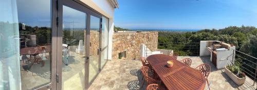 Solaro Villa | Villa architecte vue mer