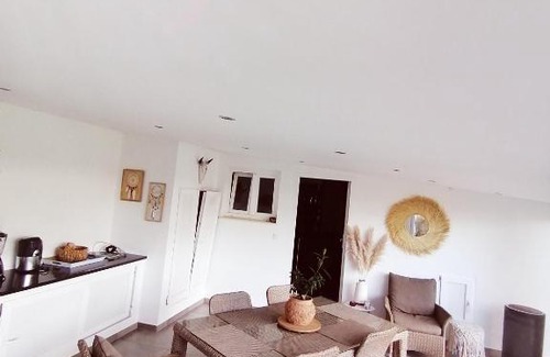 Faulha House | Villa Armanbel
