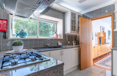 Charneca de Caparica e Sobreda Villa | Villa Aroeira II - Modern villa for 10 persons with heated pool in a golf resort