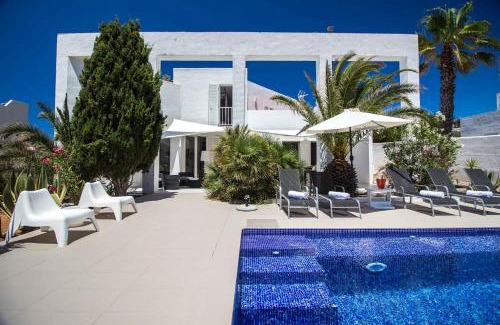 Cala Comte Villa | Villa Arola