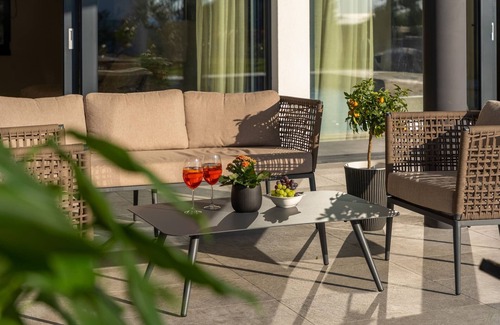 Stinjan Villa | Villa Aruna by Villas Guide
