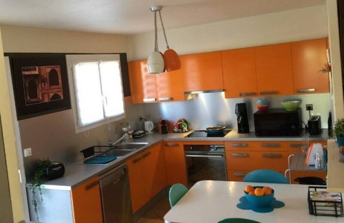 Ascain House | Villa Ascain Swimming pool/Garden near Bourg and 12 minutes by car from the beach
