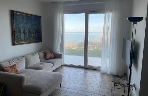 Casalbordino Villa | Villa at Casalbordino Mare