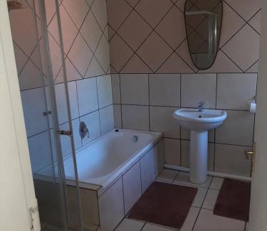 Moreleta Park Apartment | Villa at Wekker